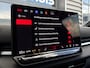 Volkswagen T-Roc R-Line First Edition | 'App-Connect' draadloze smartphone integratie | 30,5 cm display met 2D en 3D weergave | Automatische afstandsregeling (Adaptive Cruise Control)