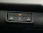 Volkswagen T-Roc R-Line First Edition | 'App-Connect' draadloze smartphone integratie | 30,5 cm display met 2D en 3D weergave | Automatische afstandsregeling (Adaptive Cruise Control)