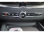 Volvo XC60 T6 Recharge AWD Plus Black Edition - Panorama/schuifdak - IntelliSafe Assist & Surround - 360º Camera - Harman/Kardon audio - Verwarmde voorstoelen, stuur & achterbank - Parkeersensoren voor & achter - Elektr. bedienb. voorstoelen met geheugen - Head up display - Draadloze tel. lader - Extra getint glas - 21' LMV - Trekhaak