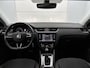 Skoda Octavia Combi 1.0 TSI Greentech Clever Edition | Automaat | Apple Carplay / Android Auto | Stoelverwarming | Climate Control | Navigatie | Parkeersensoren Achter | Cruise Control | Lichtmetalen Velgen |
