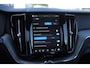 Volvo XC60 T8 455PK Automaat AWD Polestar Engineered / Google infotaiment / Adaptieve cruise control / BLIS/ Panoramamisch schuif-kanteldak / Stoel- en stuurwielverwarming / Apple Carplay / Head-up display / Gelamineerde ramen / 22"Velgen / Harman Kardon audio /