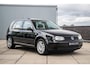 Volkswagen Golf 2.3 V5 Highline | 97.000KM | Schuifdak | Stoelverwarming | Navigatie | Perfecte Staat