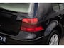 Volkswagen Golf 2.3 V5 Highline | 97.000KM | Schuifdak | Stoelverwarming | Navigatie | Perfecte Staat