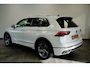 Volkswagen Tiguan 1.4 TSI eHybrid R-Line Business Panoramadak Leder ACC PDC Memory Stoelen 24 Maanden garantie* (Vraag naar de voorwaarden)