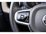 Volvo XC60 2.0 T6 Plug-in hybrid AWD Plus Dark | PHEV | Facelift | 360 Graden Camera | Head-up Display | Panoramadak | Trekhaak | Keyless Entry | Elektrische Achterklep | Stoelverwarming voor en achter | Navigatie Google Maps | Apple Carplay | Android Auto