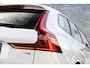 Volvo XC60 2.0 T6 Plug-in hybrid AWD Plus Dark | PHEV | Facelift | 360 Graden Camera | Head-up Display | Panoramadak | Trekhaak | Keyless Entry | Elektrische Achterklep | Stoelverwarming voor en achter | Navigatie Google Maps | Apple Carplay | Android Auto