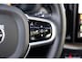 Volvo XC60 2.0 T6 Plug-in hybrid AWD Plus Dark | PHEV | Facelift | 360 Graden Camera | Head-up Display | Panoramadak | Trekhaak | Keyless Entry | Elektrische Achterklep | Stoelverwarming voor en achter | Navigatie Google Maps | Apple Carplay | Android Auto