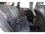 Volvo XC60 2.0 T6 Plug-in hybrid AWD Plus Dark | PHEV | Facelift | 360 Graden Camera | Head-up Display | Panoramadak | Trekhaak | Keyless Entry | Elektrische Achterklep | Stoelverwarming voor en achter | Navigatie Google Maps | Apple Carplay | Android Auto