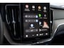 Volvo XC60 2.0 T6 Plug-in hybrid AWD Plus Dark | PHEV | Facelift | 360 Graden Camera | Head-up Display | Panoramadak | Trekhaak | Keyless Entry | Elektrische Achterklep | Stoelverwarming voor en achter | Navigatie Google Maps | Apple Carplay | Android Auto