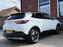 Opel Grandland X 1.6 Turbo Hybrid Business Elegance 181pk | TREKHAAK | CAMERA | NAVI | FULL LED | PARELMOER WIT |