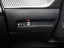 Peugeot 2008 1.2 PureTech Allure | Apple Car Play / Android Auto | Parkeer camera | Verwarmbare stoelen | Climate Control | Cruise Control