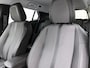 Peugeot 2008 1.2 PureTech Allure | Apple Car Play / Android Auto | Parkeer camera | Verwarmbare stoelen | Climate Control | Cruise Control