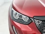 Peugeot 2008 1.2 PureTech Allure | Apple Car Play / Android Auto | Parkeer camera | Verwarmbare stoelen | Climate Control | Cruise Control