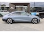 Hyundai Ioniq 6 Lounge 77.4 kWh | Rondomzicht camera | Stoelverwarming/+ verkoeling | Elektrisch verstelb. bestuurdersstoel met geheugen | Achterbank in delen neerklapbaar | Achterspoiler | Achterstoelen verwarmd