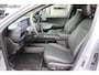 Hyundai Ioniq 6 Lounge 77.4 kWh | Rondomzicht camera | Stoelverwarming/+ verkoeling | Elektrisch verstelb. bestuurdersstoel met geheugen | Achterbank in delen neerklapbaar | Achterspoiler | Achterstoelen verwarmd