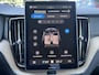 Volvo XC60 2.0 T8 455 Pk AWD Ultra Bright Facelift model 2026 ! Trekhaak Luchtvering Bowers Wilkins Comfortstoelen Nappa leer + Massage + Ventilatie 360 Camera Panoramadak 21 Inch Velgen Pilot Assist ACC BLIS Apple Carplay Android Au Vol Opties en in Nieuwstaat ! Long Range 1e Eigenaar BTW Auto