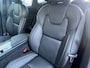 Volvo XC60 2.0 T8 455 Pk AWD Ultra Bright Facelift model 2026 ! Trekhaak Luchtvering Bowers Wilkins Comfortstoelen Nappa leer + Massage + Ventilatie 360 Camera Panoramadak 21 Inch Velgen Pilot Assist ACC BLIS Apple Carplay Android Au Vol Opties en in Nieuwstaat ! Long Range 1e Eigenaar BTW Auto