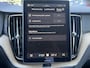 Volvo XC60 2.0 T8 455 Pk AWD Ultra Bright Facelift model 2026 ! Trekhaak Luchtvering Bowers Wilkins Comfortstoelen Nappa leer + Massage + Ventilatie 360 Camera Panoramadak 21 Inch Velgen Pilot Assist ACC BLIS Apple Carplay Android Au Vol Opties en in Nieuwstaat ! Long Range 1e Eigenaar BTW Auto