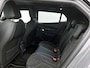 Peugeot e-2008 EV GT Avantage 54 kWh | Alcantara bekleding | Camera voor en Achter | Navigatie | 18inch Lichtmetalen velgen | Elektrisch verstelbare stoel | Stoelverwarming