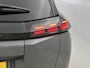 Peugeot e-2008 EV GT Avantage 54 kWh | Alcantara bekleding | Camera voor en Achter | Navigatie | 18inch Lichtmetalen velgen | Elektrisch verstelbare stoel | Stoelverwarming