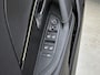 Peugeot e-2008 EV GT Avantage 54 kWh | Alcantara bekleding | Camera voor en Achter | Navigatie | 18inch Lichtmetalen velgen | Elektrisch verstelbare stoel | Stoelverwarming