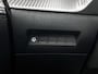 Peugeot e-2008 EV GT Avantage 54 kWh | Alcantara bekleding | Camera voor en Achter | Navigatie | 18inch Lichtmetalen velgen | Elektrisch verstelbare stoel | Stoelverwarming