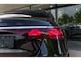 Mercedes-Benz E-klasse 300e Sport Edition | Panoramaschuifdak | Premium Plus | Rijassistentiepakket Plus | Night | Head-up display | Burmester