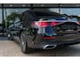 Mercedes-Benz E-klasse 300e Sport Edition | Panoramaschuifdak | Premium Plus | Rijassistentiepakket Plus | Night | Head-up display | Burmester