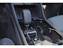 Volvo XC40 B3 Plus Black Edition - Panorama/schuifdak - IntelliSafe Assist & Surround - 360º Camera - Harman/Kardon audio - Verwarmde voorstoelen & stuur - Parkeersensoren voor & achter - Elektr. bedienb. voorstoelen met geheugen links - Draadloze tel. lader - Extra getint glas - 20' LMV