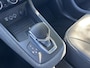 Renault Zoe R110 Intens 52 kWh / Dealer onderhouden / SoH 95,25 % koop Accu / Navigatie / Apple Carplay Android / Stuur- en stoelverwarming / 16" LM wielen & All Season banden /