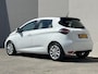 Renault Zoe R110 Intens 52 kWh / Dealer onderhouden / SoH 95,25 % koop Accu / Navigatie / Apple Carplay Android / Stuur- en stoelverwarming / 16" LM wielen & All Season banden /