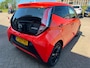 Toyota Aygo 1.0 VVT-i x-cite 5 drs met parkeercamera met bluetooth telefoon en cruise controle en airco