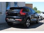 Volvo XC40 B4 Plus Dark | Trekhaak | Verwarmbare voorstoelen en stuurwiel | Apple carplay/Android auto | Premium audio by Harman Kardon | Adaptieve cruise control | Keyless |