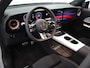 Mercedes-Benz GLB 250+ Business Solution AMG 85.5 kWh | Night | Premium Pakket | Superscreen | Panoramadak | Trekhaak | Sportstoelen | Memory |