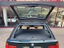 BMW 5-Serie Touring 528i Executive | Uniek exemplaar! | 1e eig. | Org. NL | Dubbel glas | Oxfordgreen | Compleet onderhoud |