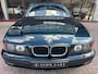 BMW 5-Serie Touring 528i Executive | Uniek exemplaar! | 1e eig. | Org. NL | Dubbel glas | Oxfordgreen | Compleet onderhoud |