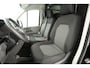 Volkswagen Crafter 2.0 TDI 140PK L3H3 | Airco | Camera | 3 Zits | Trekhaak | Carplay | Parkeersens.