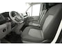 Volkswagen Crafter 2.0 TDI 140PK L3H3 | Airco | Camera | 3 Zits | Trekhaak | Carplay | Parkeersens.