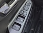 Hyundai Kona Electric EV Pure 64 kWh / SOH 100% / CCS snelladen / Stoelverwarming / Krell Audio Systeem / Apple Carplay Android Auto / Draadloze telefoon lader / Achteruitrijcamera / Keyless Entry/Start / Parkeersensoren achter / Navigatie /
