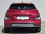 Hyundai Kona Electric EV Pure 64 kWh / SOH 100% / CCS snelladen / Stoelverwarming / Krell Audio Systeem / Apple Carplay Android Auto / Draadloze telefoon lader / Achteruitrijcamera / Keyless Entry/Start / Parkeersensoren achter / Navigatie /