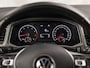 Volkswagen T-Roc 1.0 TSI Sport (APPLE CARPLAY, GROOT NAVI, CAMERA, CLIMATE, SPORTSTOELEN, GETINT GLAS, ELEK ACHTERKLEP, ADAPTIVE CRUISE, NIEUWSTAAT)