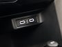 Volkswagen T-Roc 1.0 TSI Sport (APPLE CARPLAY, GROOT NAVI, CAMERA, CLIMATE, SPORTSTOELEN, GETINT GLAS, ELEK ACHTERKLEP, ADAPTIVE CRUISE, NIEUWSTAAT)