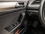 Volkswagen T-Roc 1.0 TSI Sport (APPLE CARPLAY, GROOT NAVI, CAMERA, CLIMATE, SPORTSTOELEN, GETINT GLAS, ELEK ACHTERKLEP, ADAPTIVE CRUISE, NIEUWSTAAT)