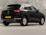 Volkswagen T-Roc 1.0 TSI Sport (APPLE CARPLAY, GROOT NAVI, CAMERA, CLIMATE, SPORTSTOELEN, GETINT GLAS, ELEK ACHTERKLEP, ADAPTIVE CRUISE, NIEUWSTAAT)