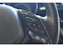 Toyota C-HR / C-HR+ 1.8 Hybrid Dynamic 1e Eigenaar | 100% Dealer onderhouden | JBL |  Luxe Lederen Bekleding | Treeplanken | BSM | Navigatie | Camera | 12 mnd BOVAG garantie | Whatsapp 06-53188999