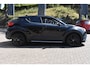 Toyota C-HR / C-HR+ 1.8 Hybrid Dynamic 1e Eigenaar | 100% Dealer onderhouden | JBL |  Luxe Lederen Bekleding | Treeplanken | BSM | Navigatie | Camera | 12 mnd BOVAG garantie | Whatsapp 06-53188999