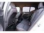 Volvo EX40 Single Motor Plus Europa 70 kWh | Adaptive Cruise Control | BLIS | Harman / Kardon | Stoelverwarming voor & achter | Stuuverwarming | Keyless | Memory | Elektrische Stoelen | Parkeercamera | 20" |