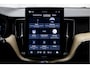 Volvo XC60 2.0 T6 Plug-in Hybrid AWD Plus Dark | Facelift | Pano | E-Trekhaak | Head-Up