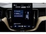 Volvo XC60 2.0 T6 Plug-in Hybrid AWD Plus Dark | Facelift | Pano | E-Trekhaak | Head-Up