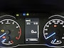Toyota Yaris 1.5 VVT-i Bi-Tone | Navigatie| Trekhaak | Achteruitrijcamera | Airco